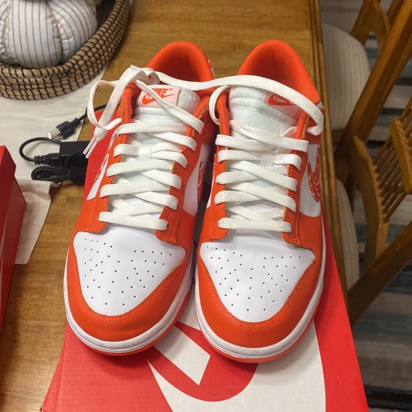 Dunk - Picture 2 of 7